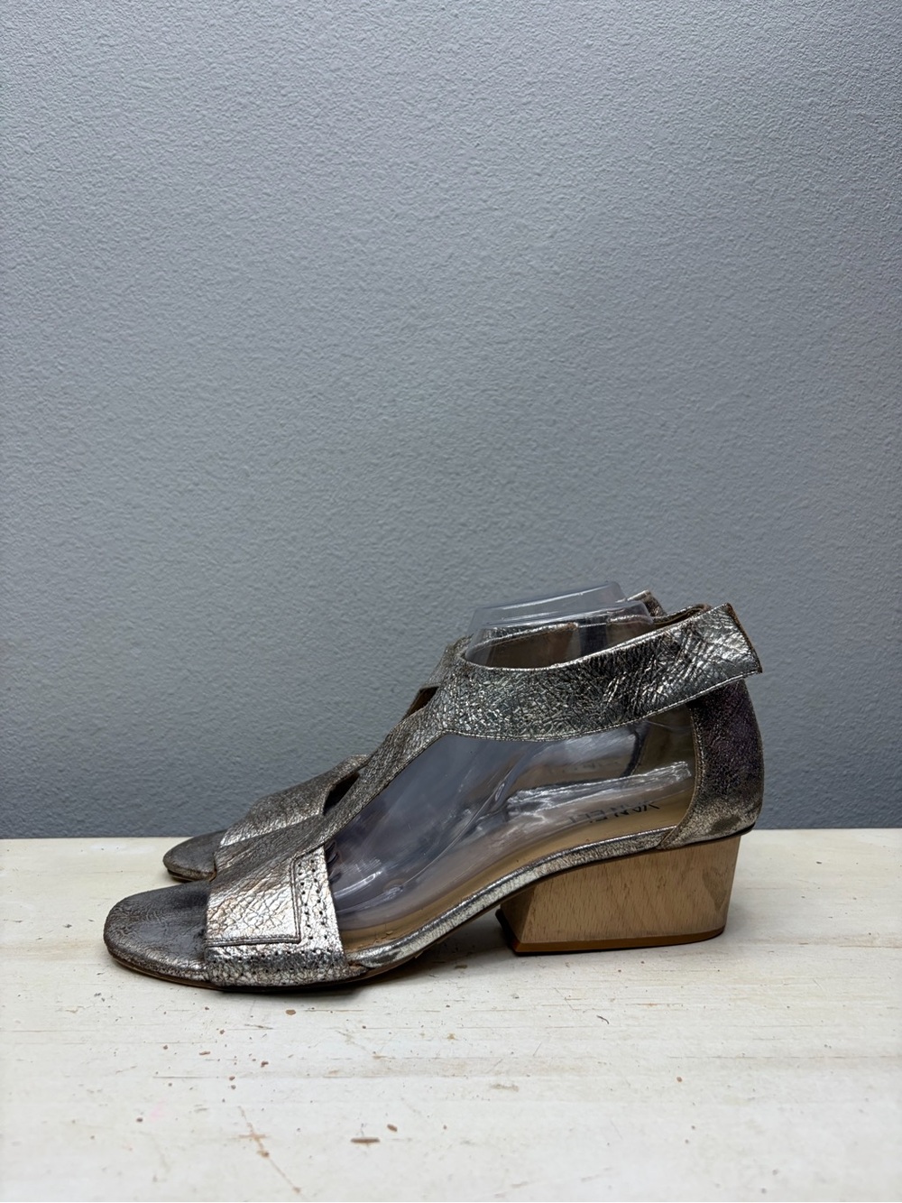 Vaneli Metallic Silver Calyx T-Stap Sandals Size 11